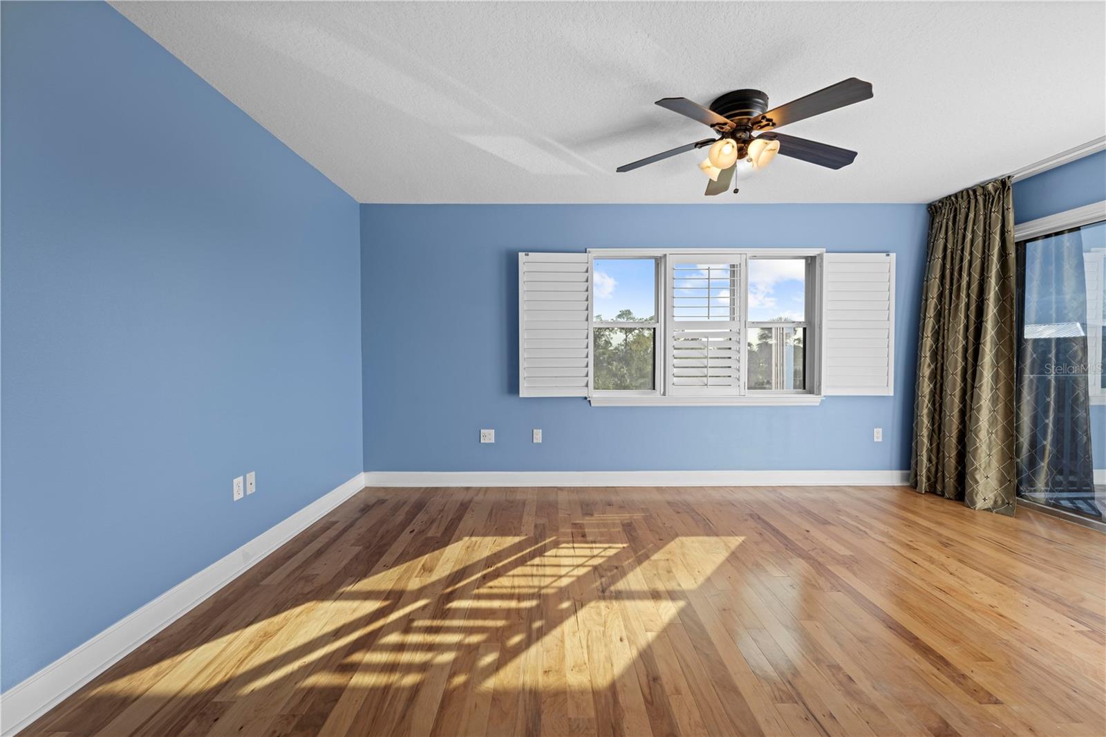 RICHEY COVE - Residential