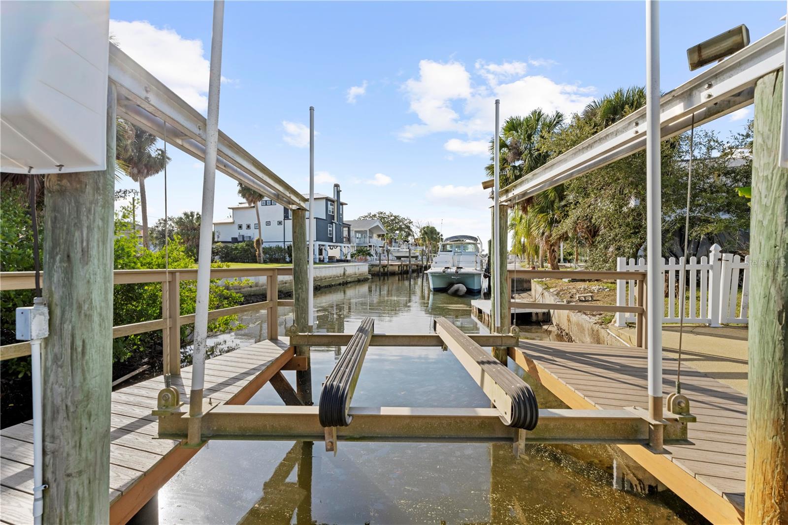 RICHEY COVE - Residential