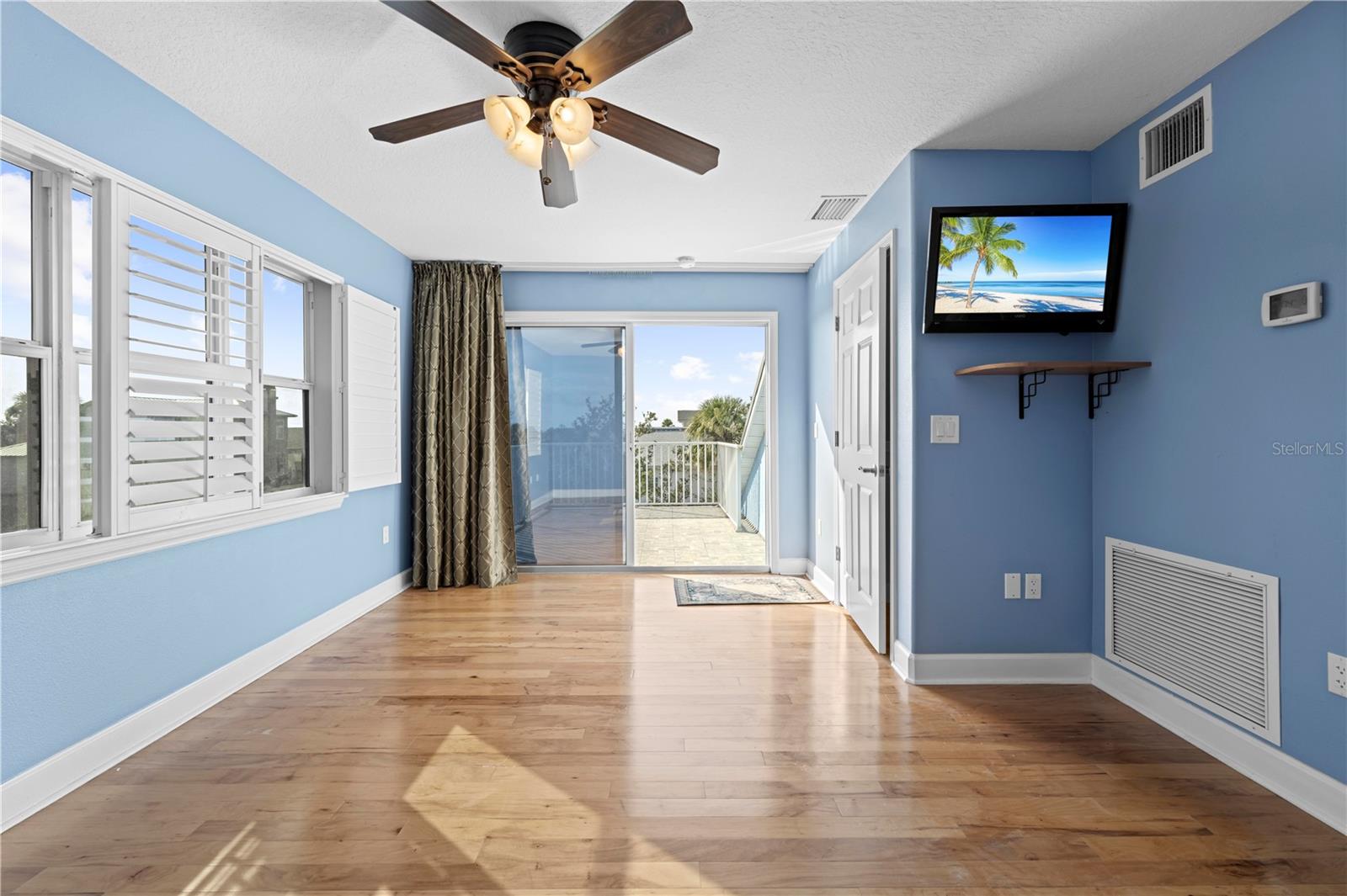 RICHEY COVE - Residential