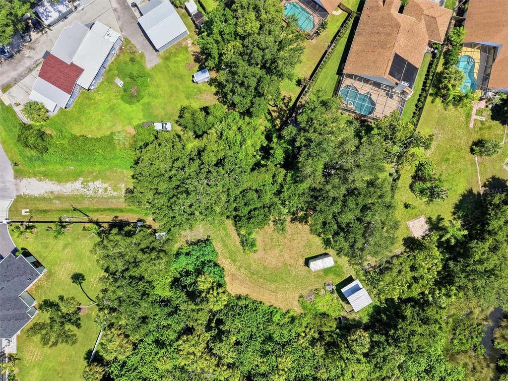 Photo of 6750 E Creek Dr, Tampa, FL 33615 (MLS # TB8539832)