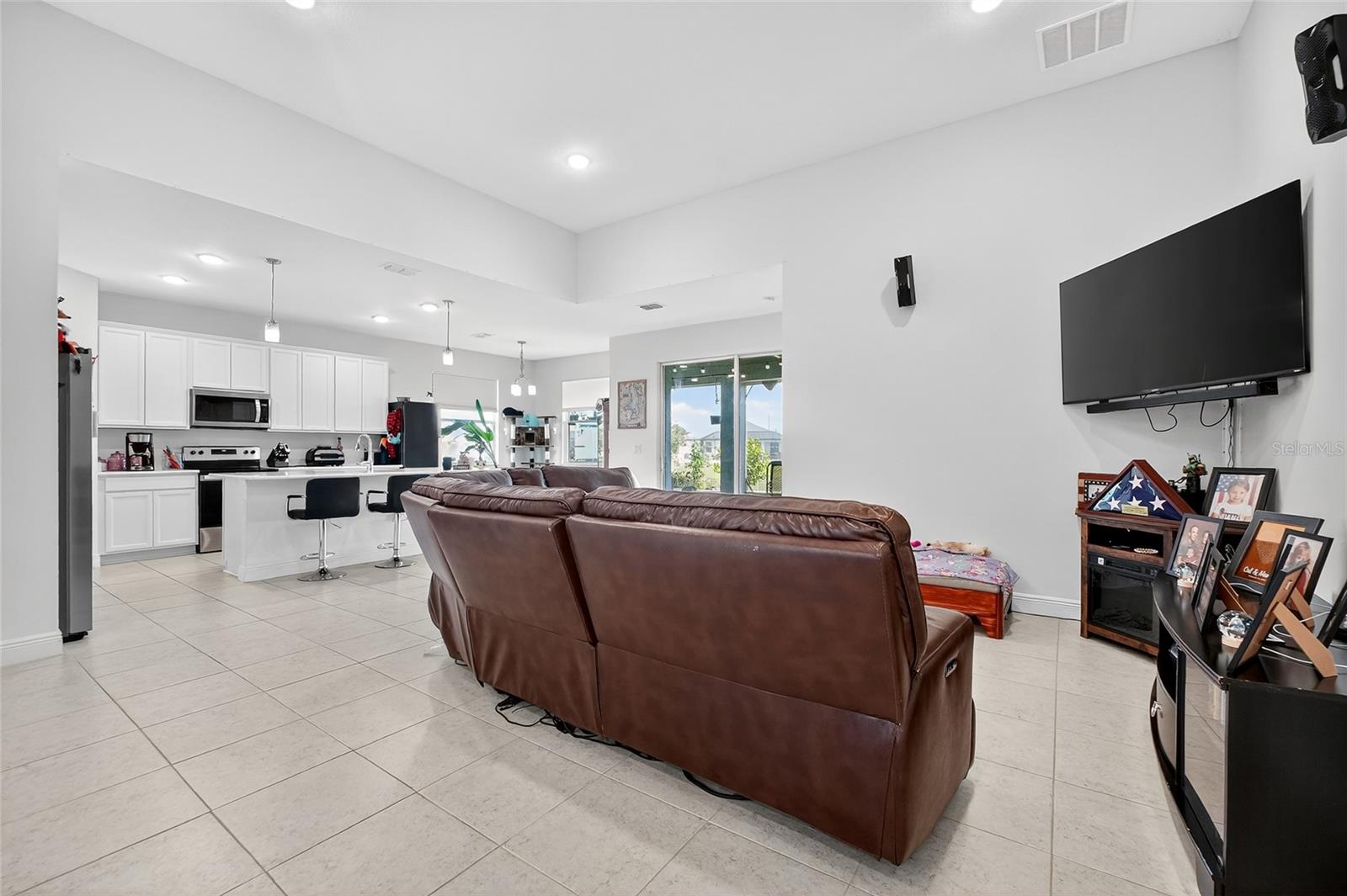 LAKES/ST SEBASTIAN PRESERVE PH - Residential