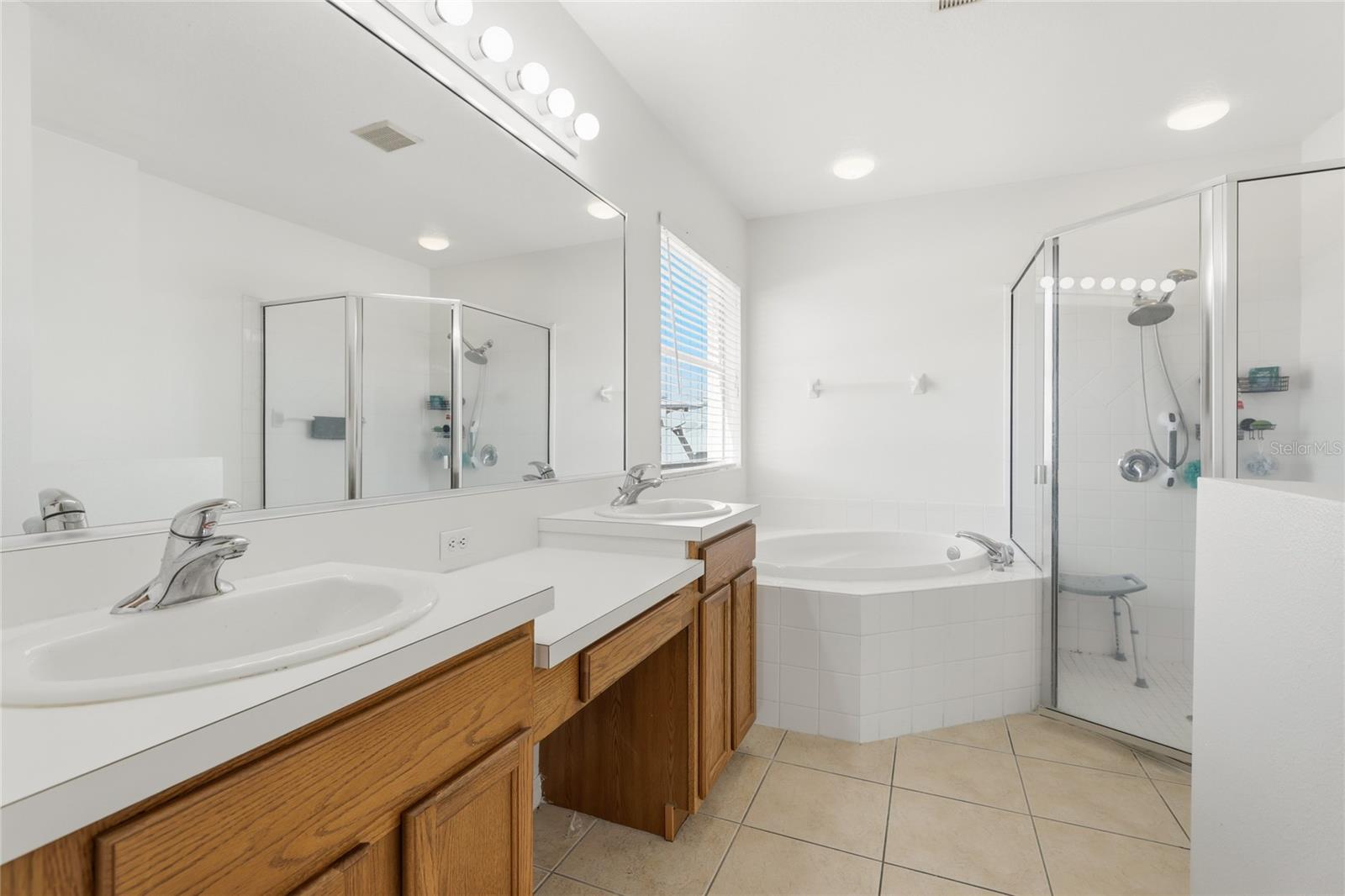 STONEYBROOK AT HERITAGE HARBOUR - Residential