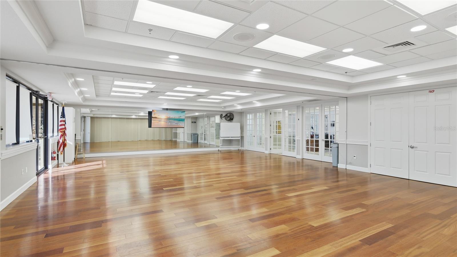 STONEYBROOK AT HERITAGE HARBOUR - Residential