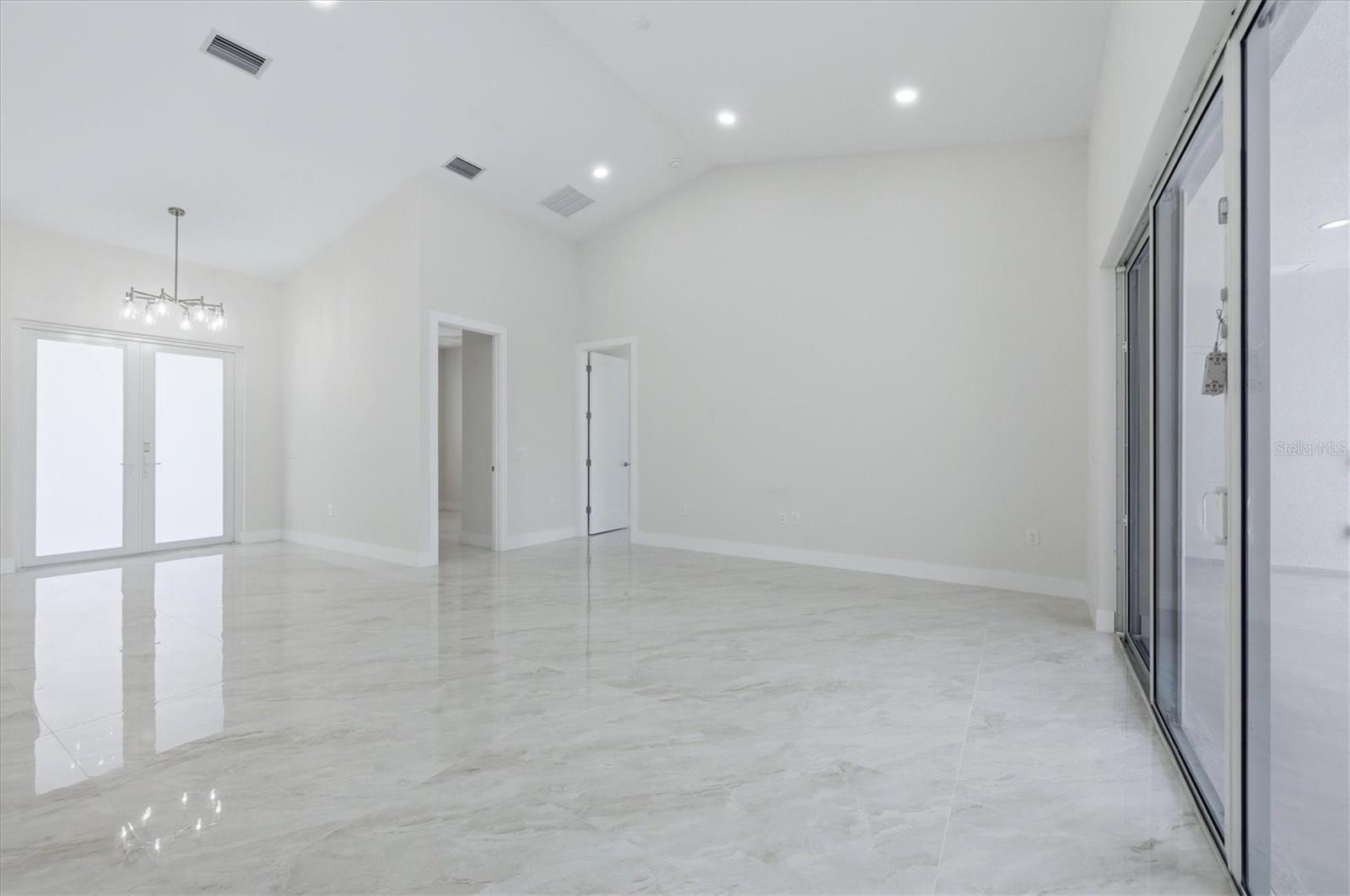 14663 LILLIAN CIRCLE