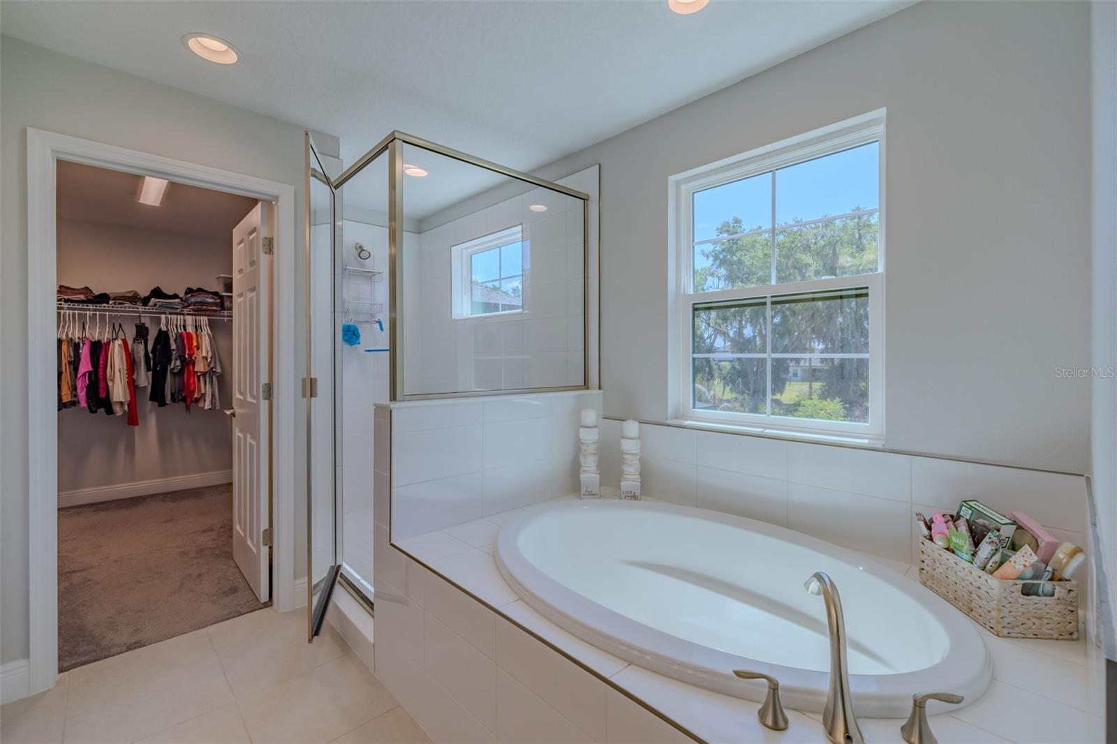 HINTON HAWKSTONE PH 1A2 - Residential