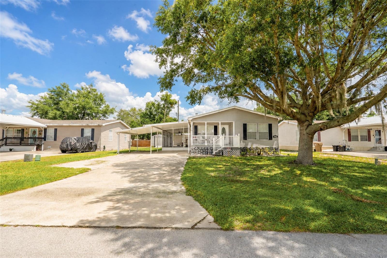 SHANGRI LA SHORES - Residential