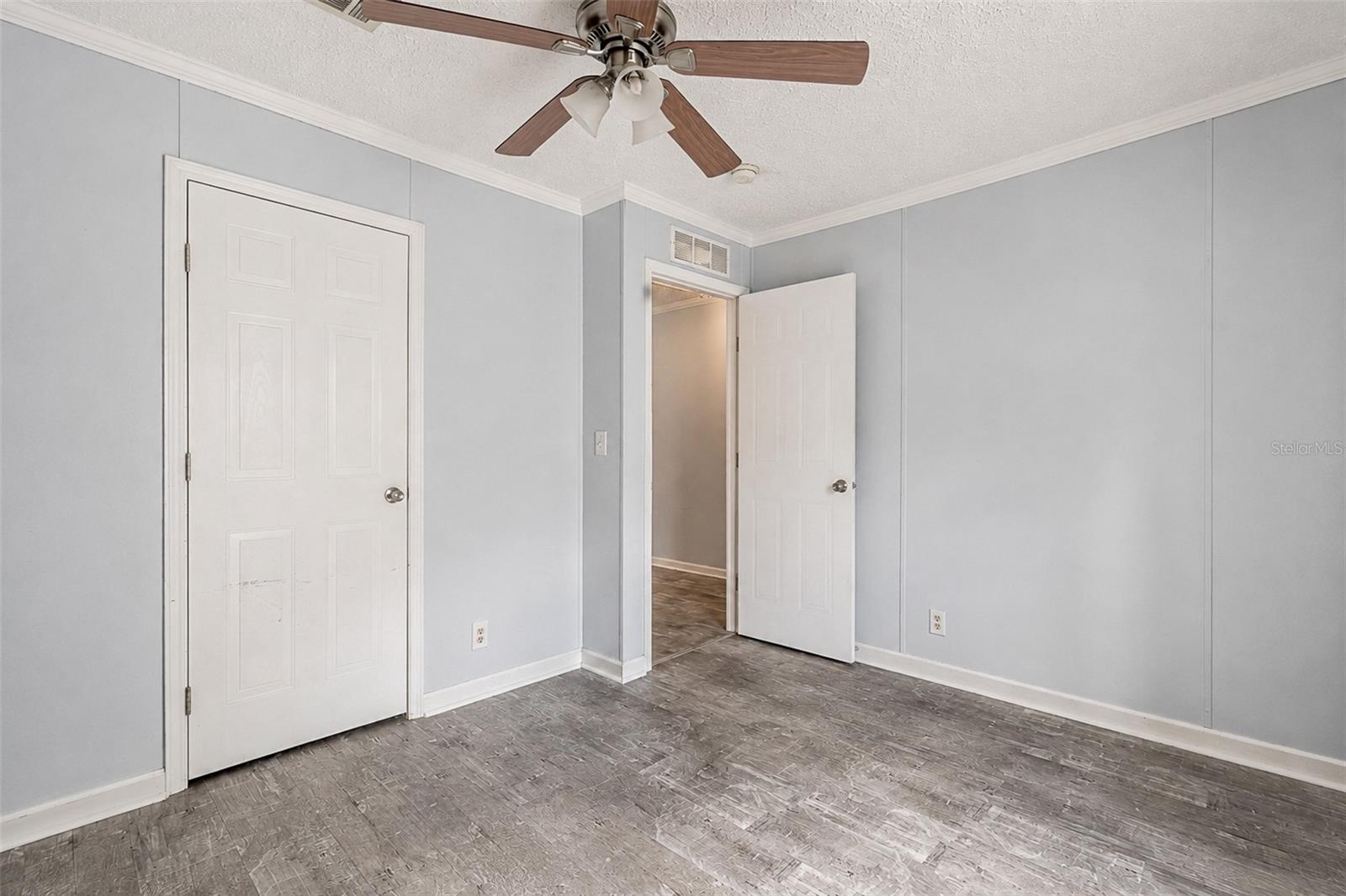 SHANGRI LA SHORES - Residential