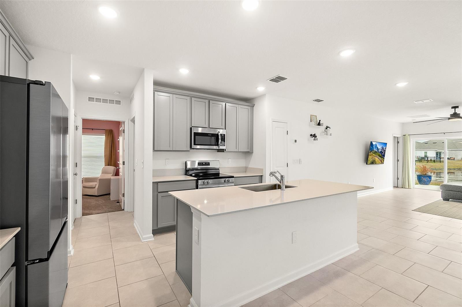 2147 GREEN VALLEY STREET