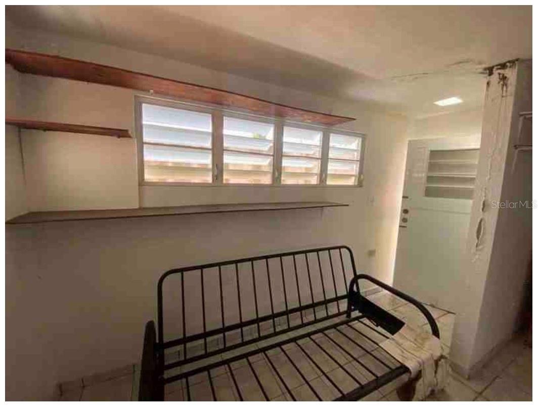 BARRIO MIRADERO - ALTURAS DE MAYAGUEZ - Residential