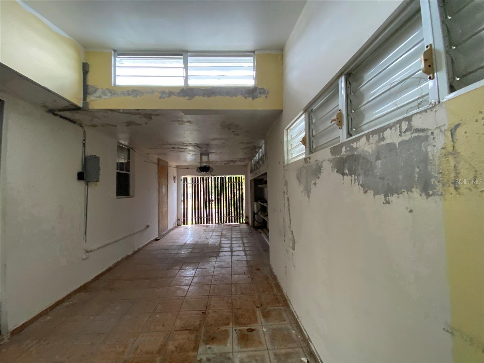 BARRIO MIRADERO - ALTURAS DE MAYAGUEZ - Residential