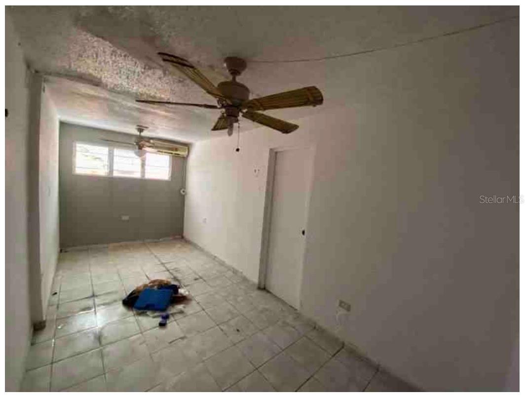 BARRIO MIRADERO - ALTURAS DE MAYAGUEZ - Residential