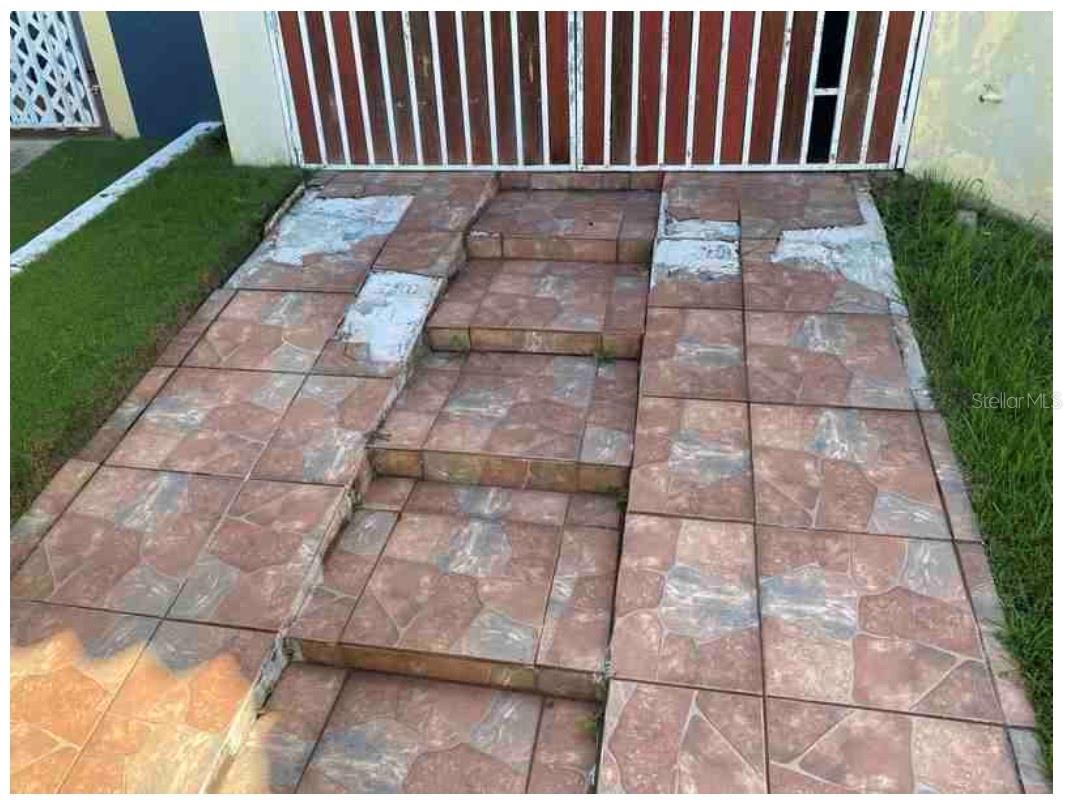 (BE-15) SIERRA CAYEY URB ALTURAS DE MAYAGUEZ 3517