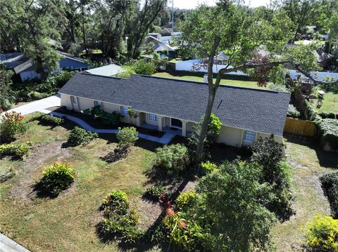 A home in VALRICO