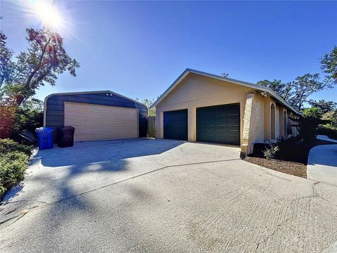 A home in VALRICO