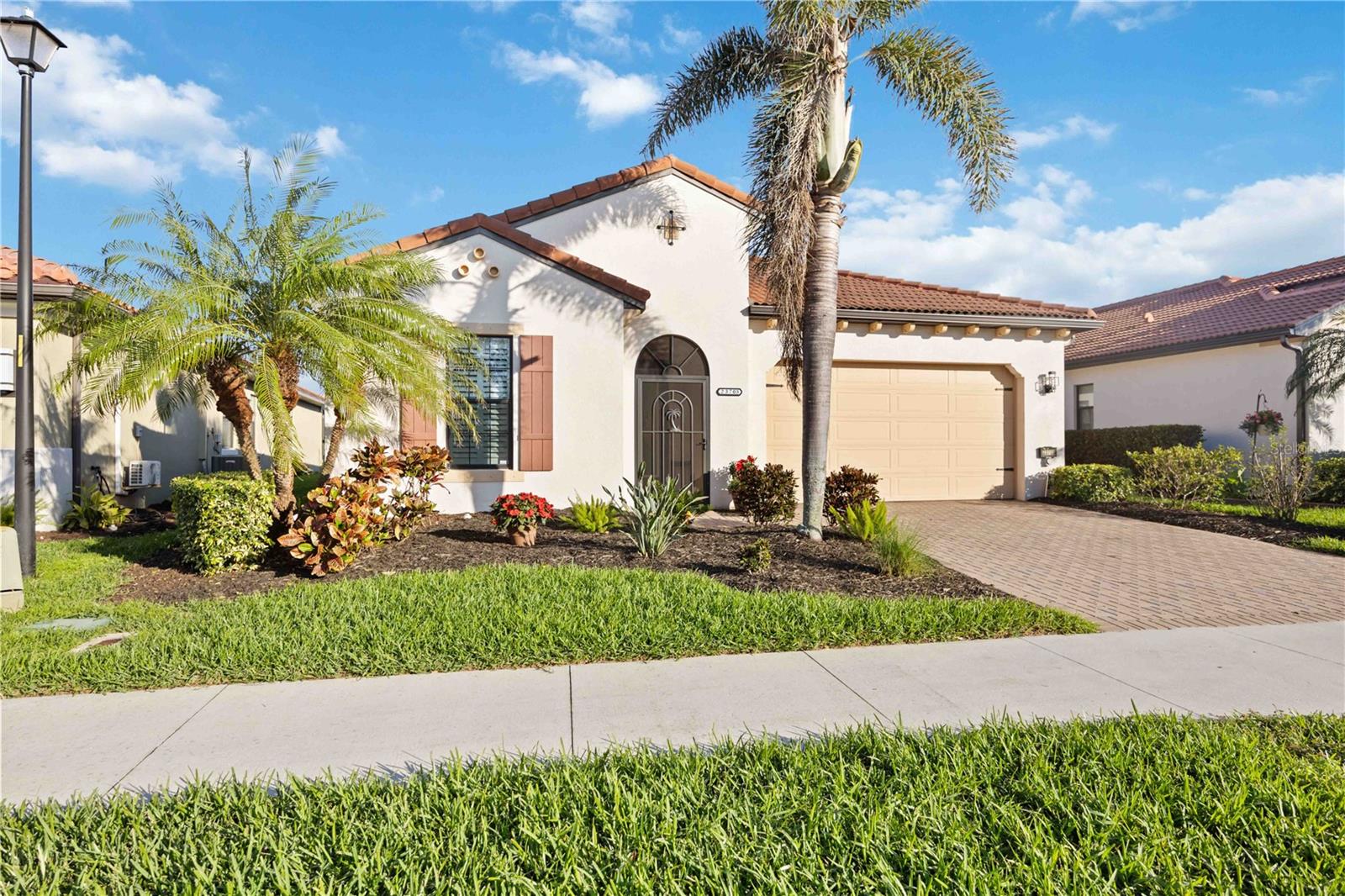 23703 WAVERLY CIRCLE
