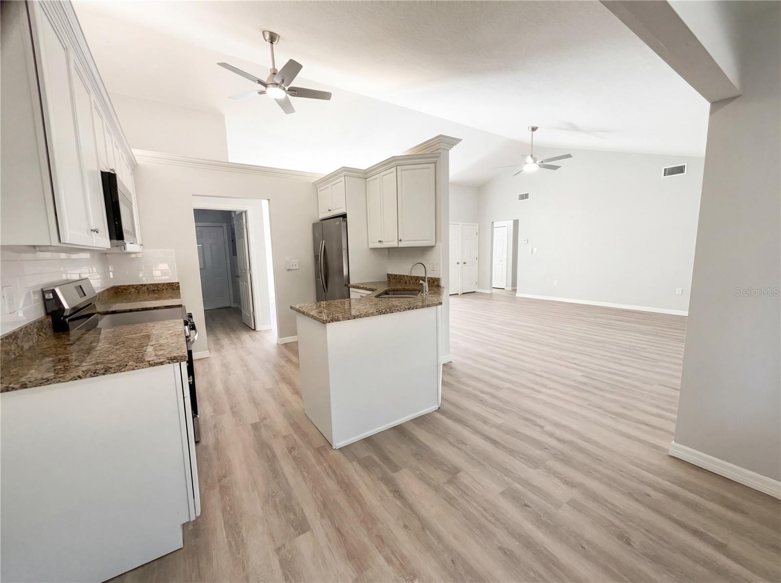 MOUNT DORA COBBLE HILL - Residential