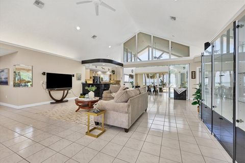 Single Family Residence in HOLMES BEACH FL 705 KEY ROYALE DRIVE 9.jpg