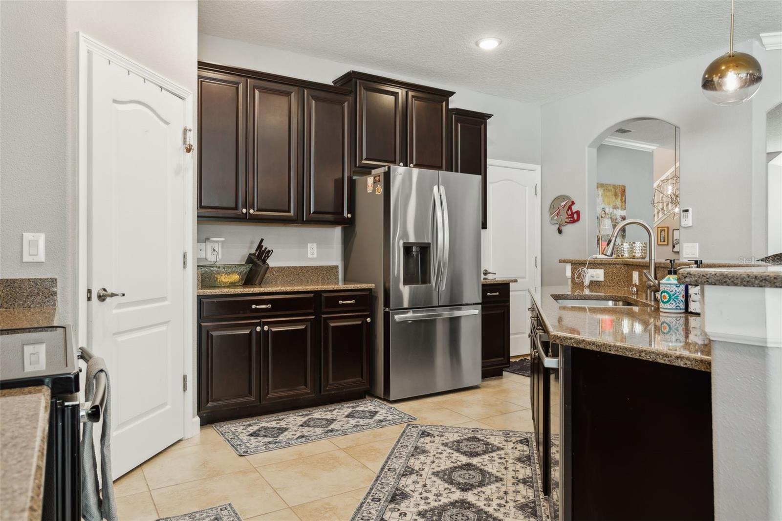 12239 CRESTRIDGE LOOP