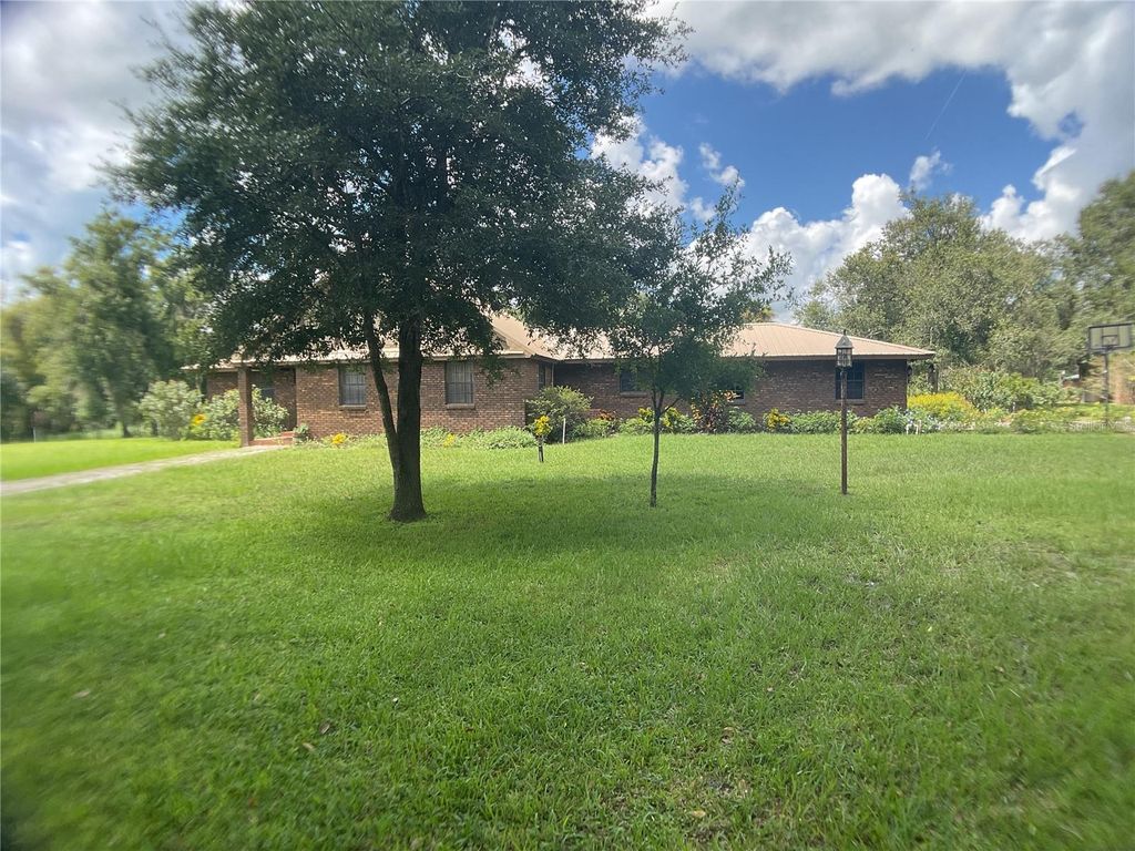 Photo of 825 N Johnson Avenue, Arcadia, FL 34266 (MLS # C7514950)