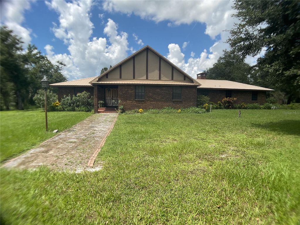 Photo of 825 N Johnson Avenue, Arcadia, FL 34266 (MLS # C7514950)