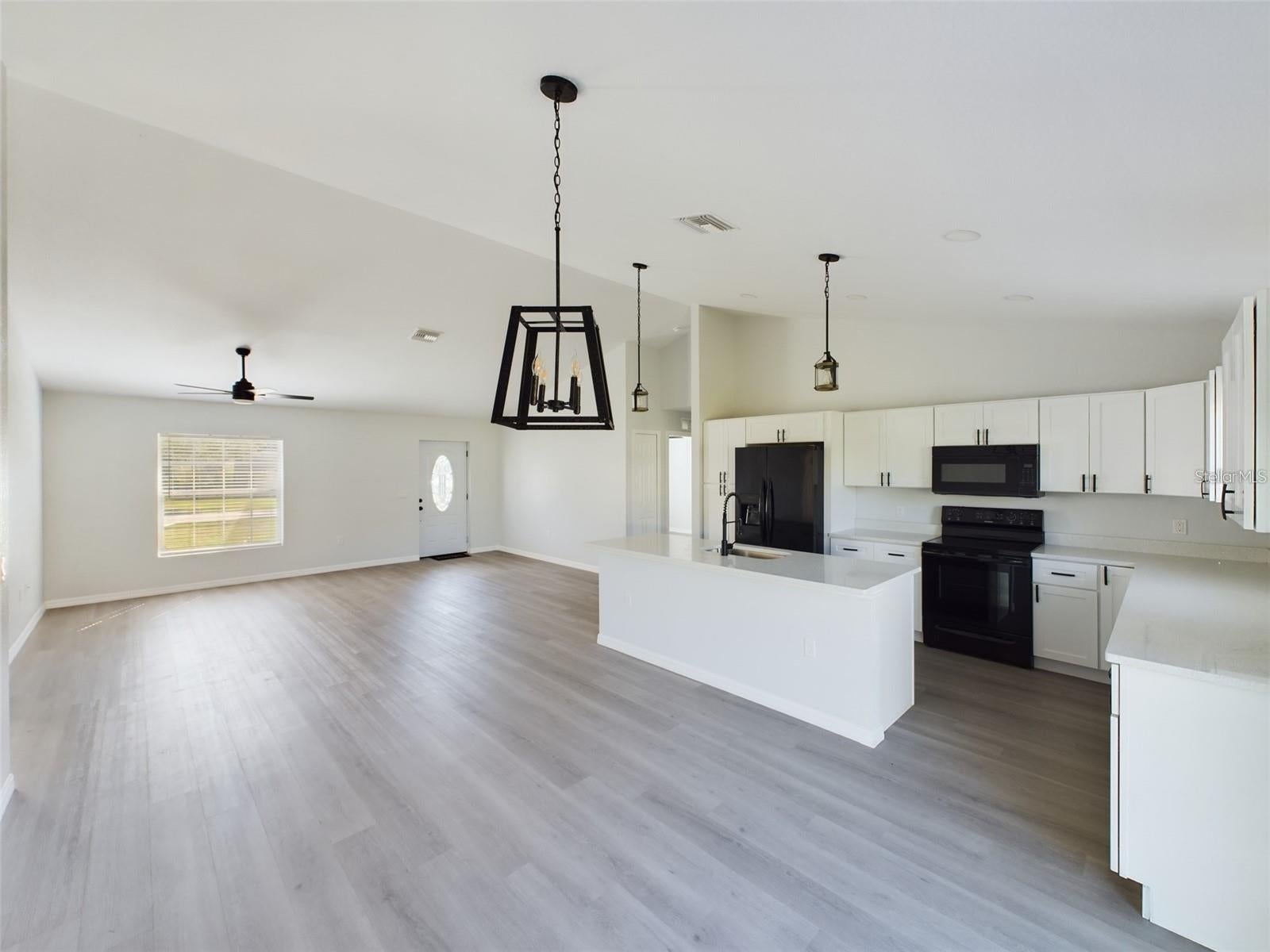 1757 N OLIVIA DR