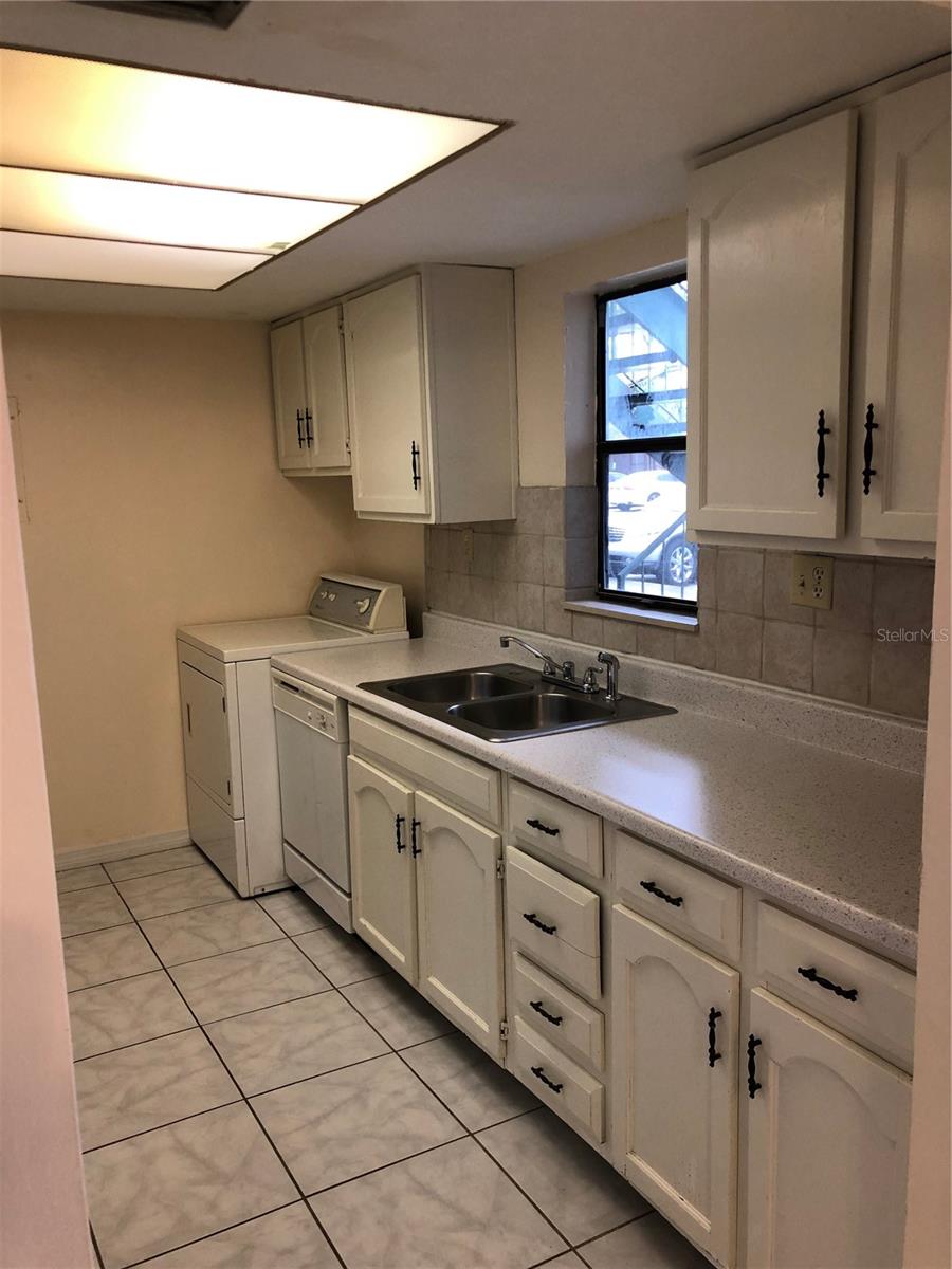 LEMON TREE CONDO SEC 01 - Residential