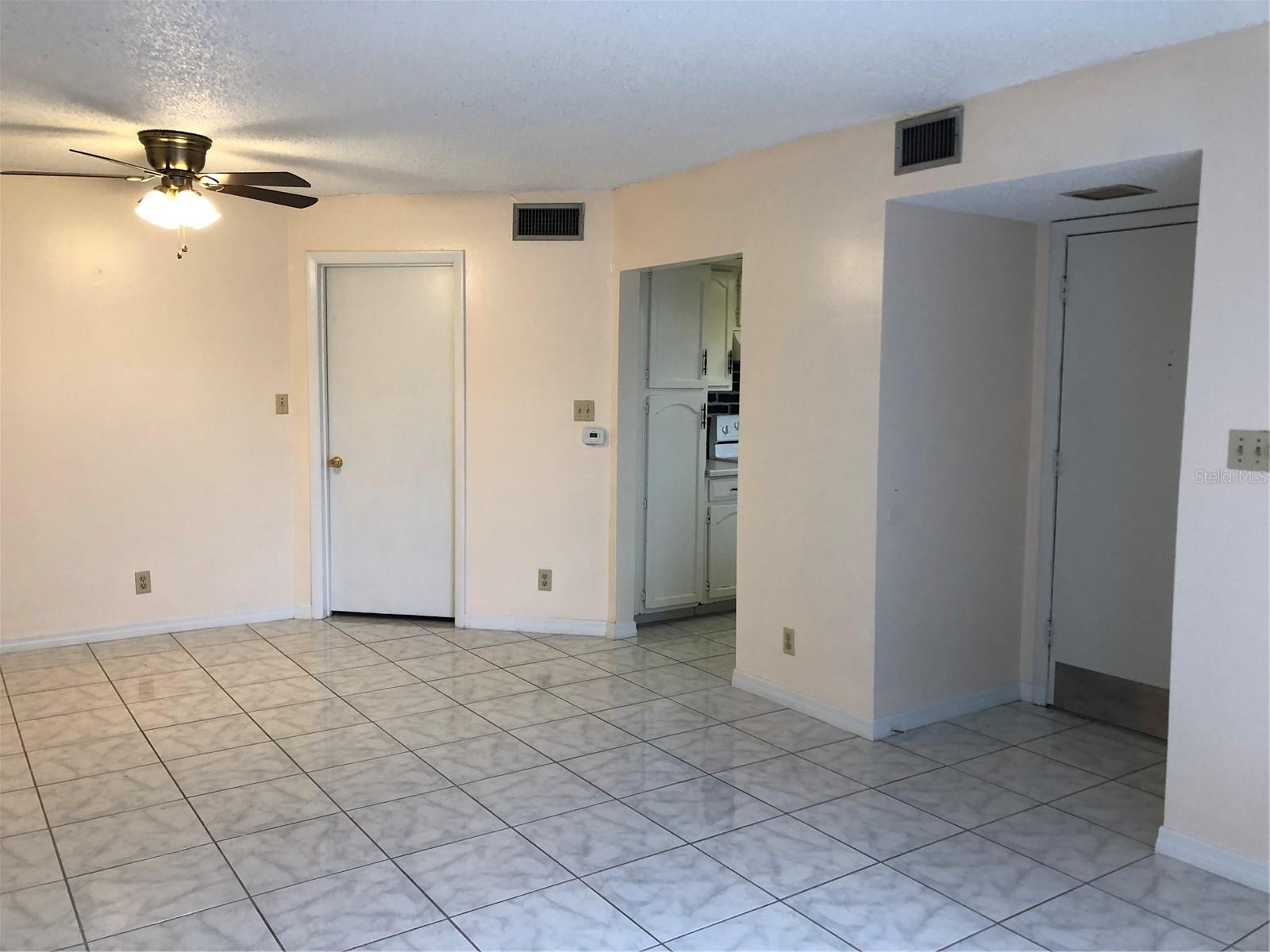 LEMON TREE CONDO SEC 01 - Residential