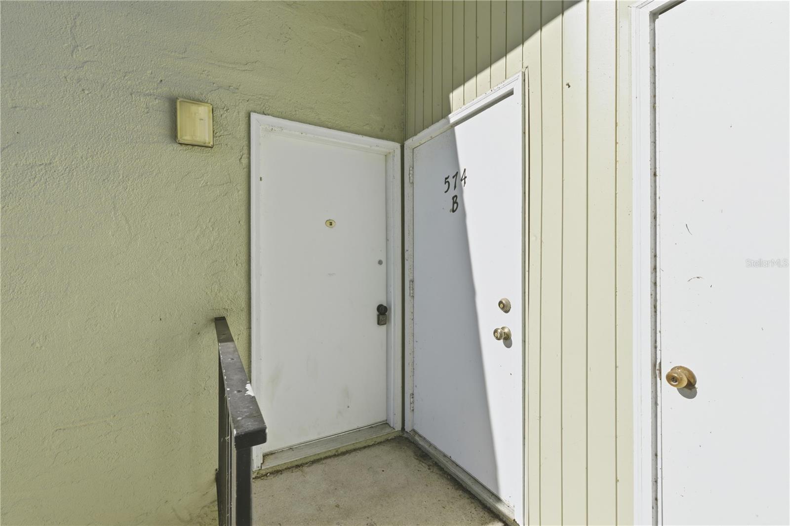 FAIRWAYS/SILVER SPGS SHORES CO - Residential