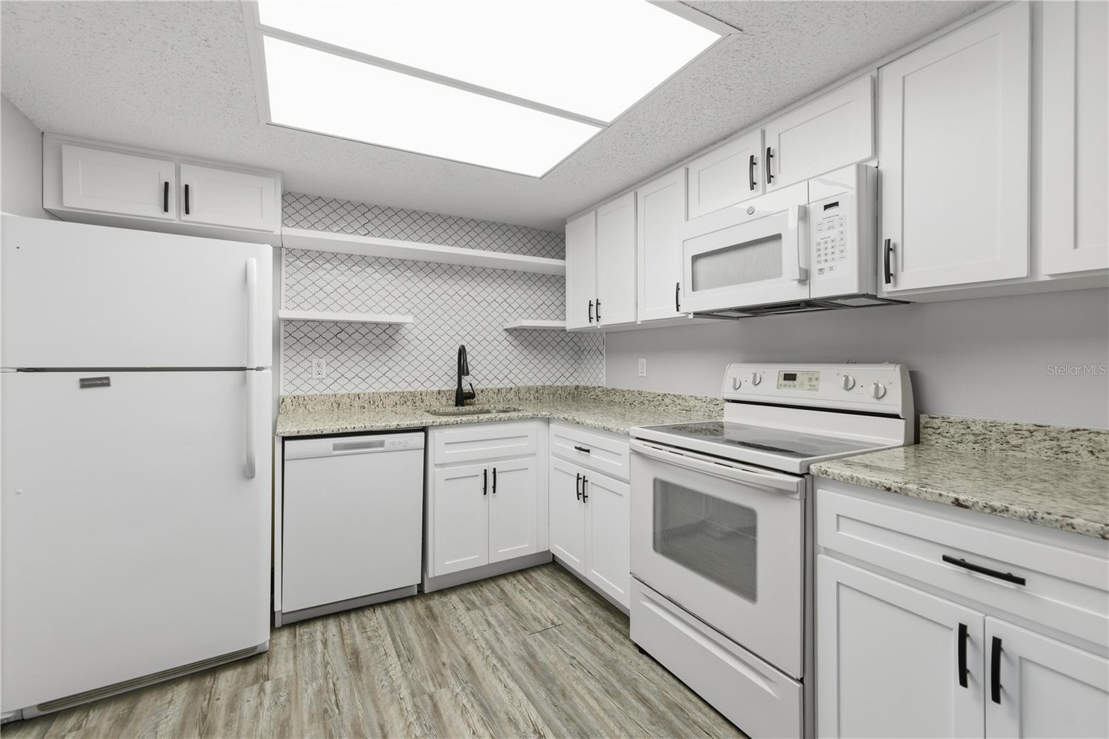 FAIRWAYS/SILVER SPGS SHORES CO - Residential