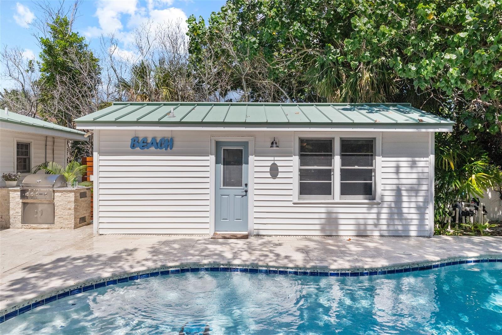 MANDALAY SUB - Residential Lease