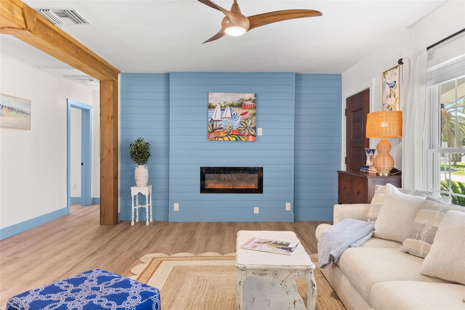 MANDALAY SUB - Residential Lease