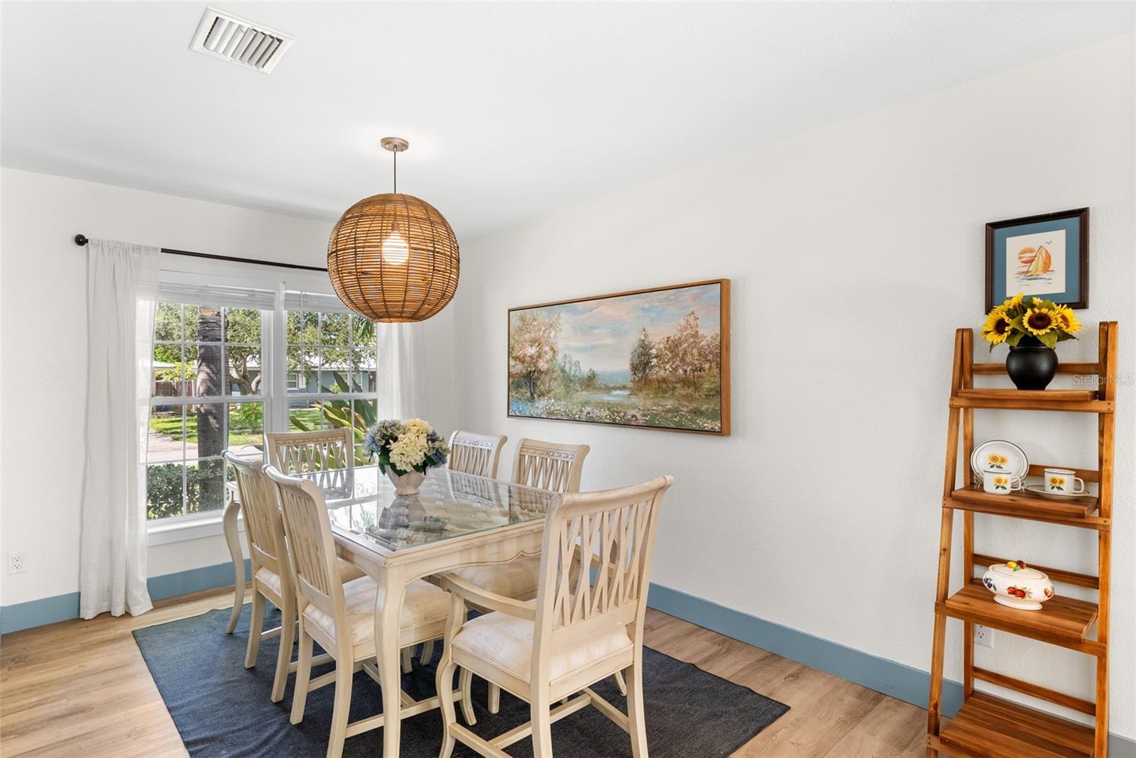 MANDALAY SUB - Residential Lease