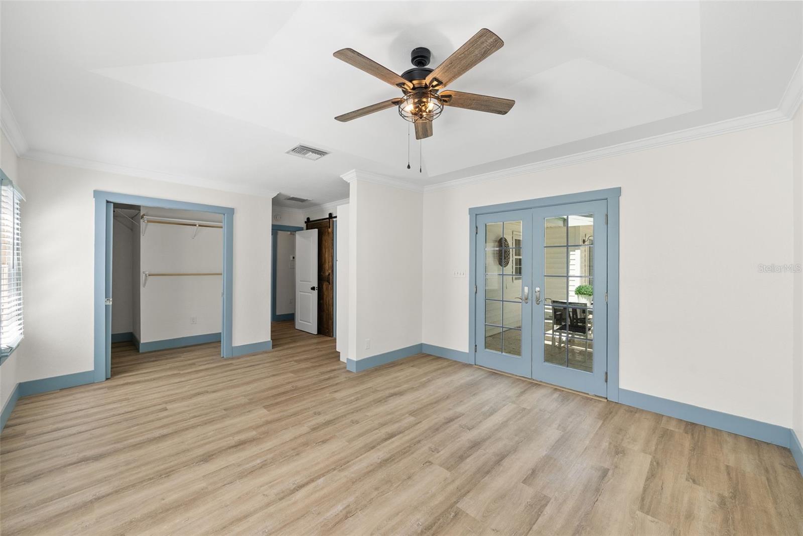 MANDALAY SUB - Residential Lease