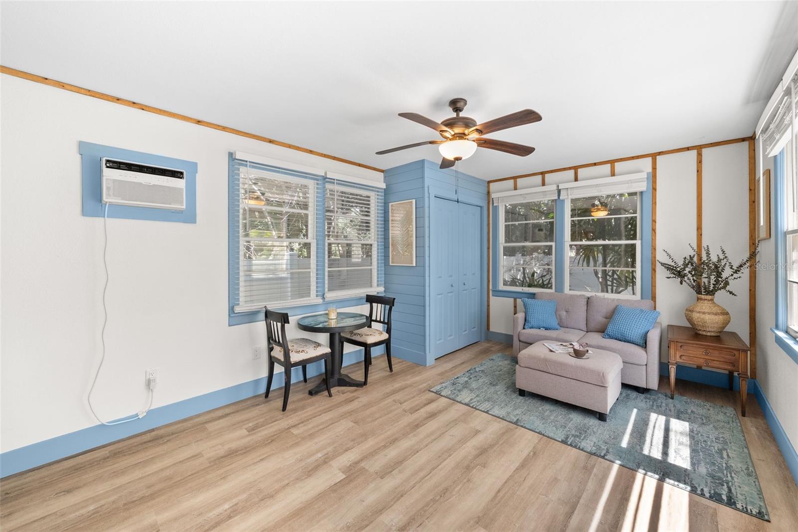 MANDALAY SUB - Residential Lease