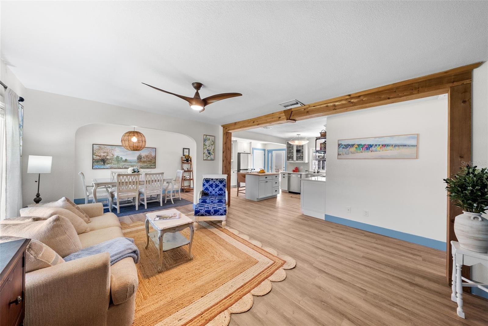 MANDALAY SUB - Residential Lease