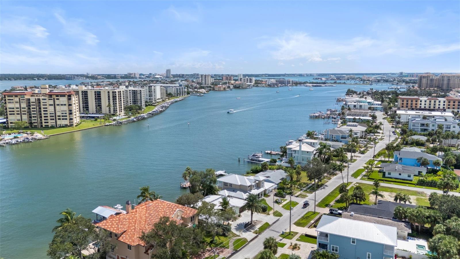 MANDALAY SUB - Residential Lease