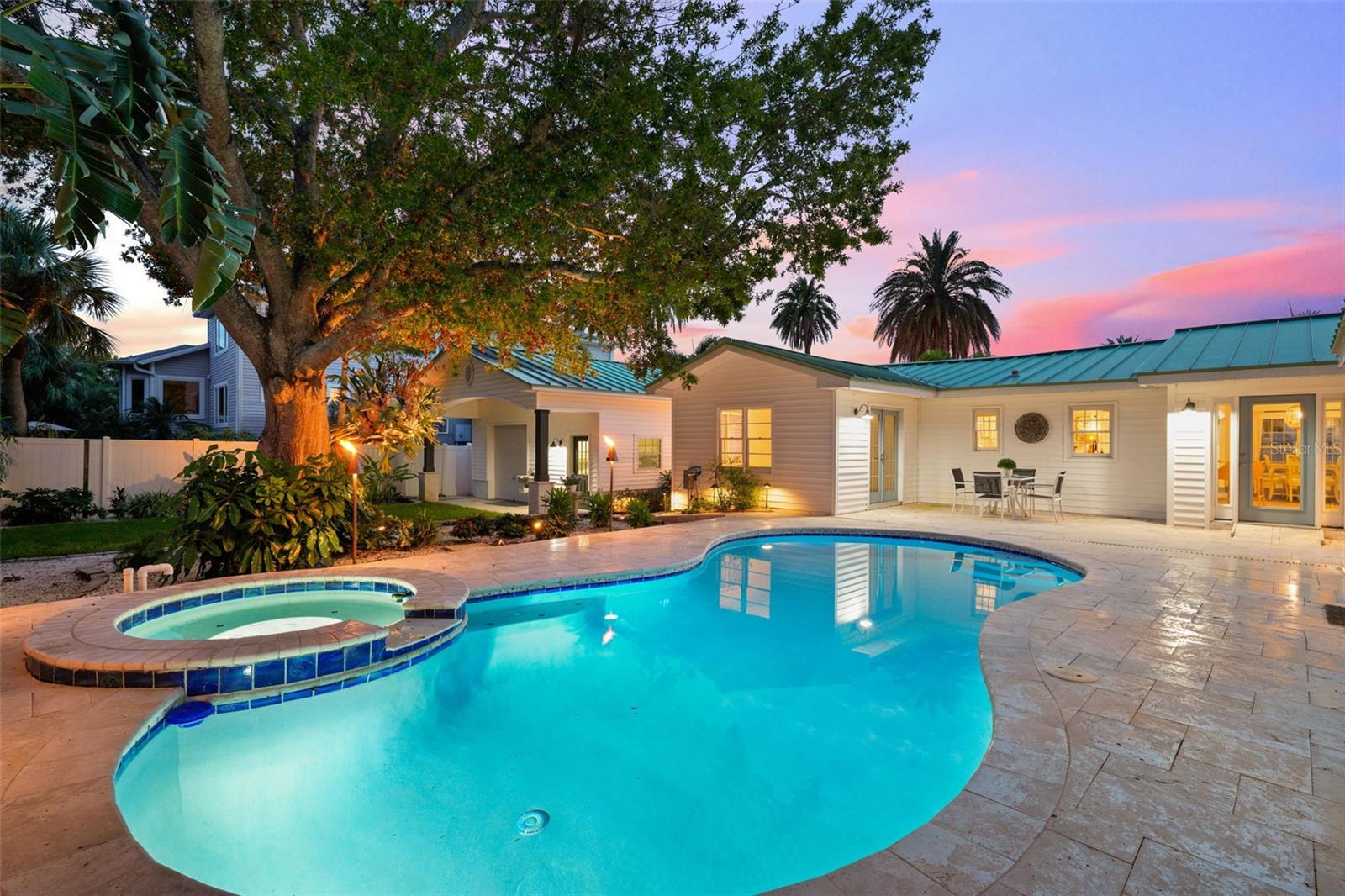 MANDALAY SUB - Residential Lease