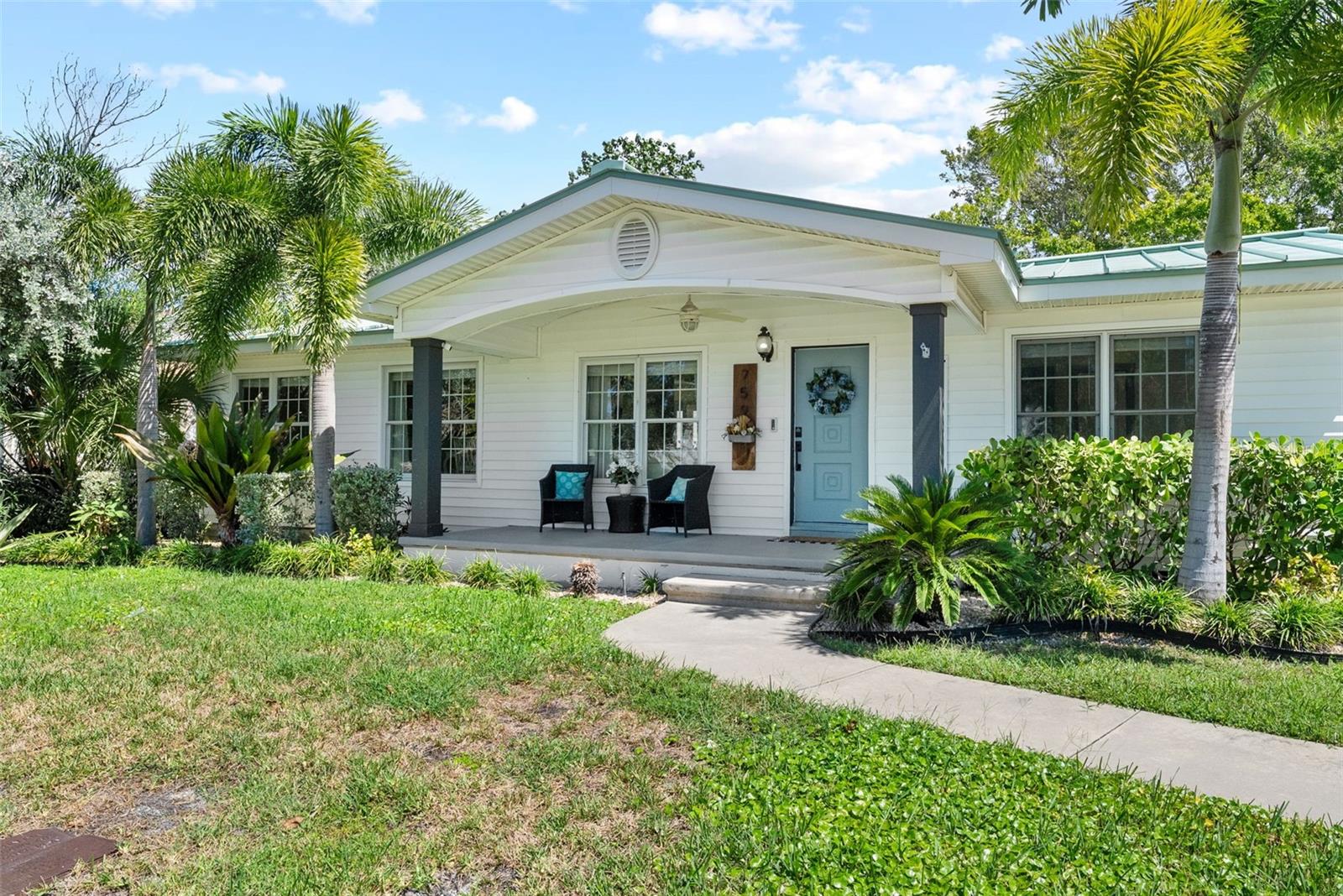 MANDALAY SUB - Residential Lease