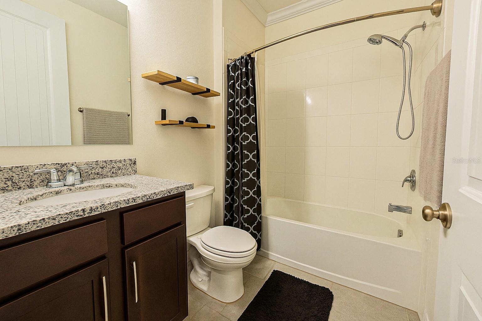 PALMS/SERENOA PH 4 - Residential