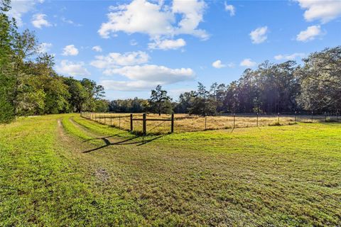 Tiny photo for 2821 SE 80th Street, Ocala, FL 34480 (MLS # OM693692)