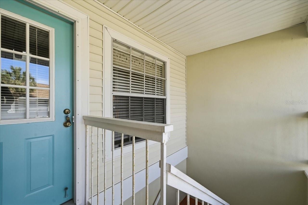 227 SUN VISTA COURT S