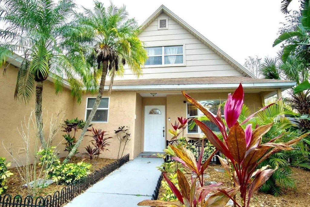 Photo of 12925 129th Avenue, Largo, FL 33774 (MLS # A4708202)