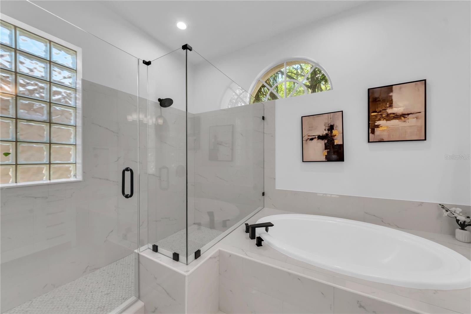 VILLAROSA PH 1D - Residential