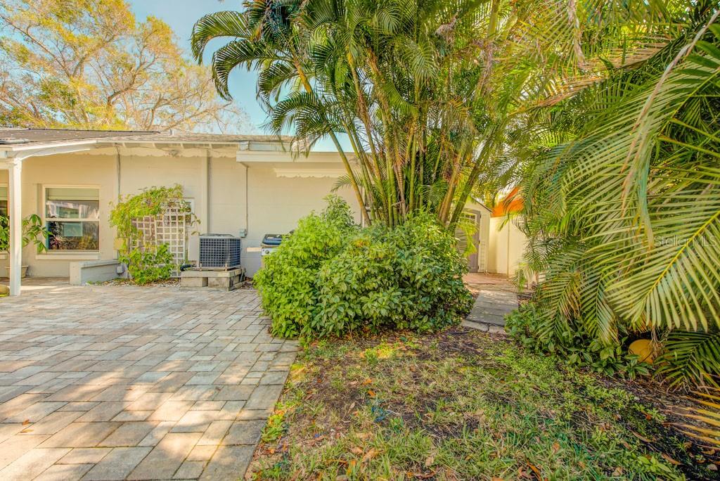 ACREAGE - Residential