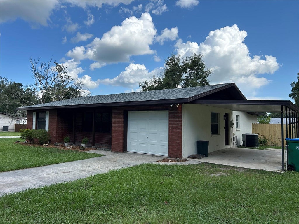 Photo of 25639 SW 18th Avenue, Newberry, FL 32669 (MLS # GC542737)