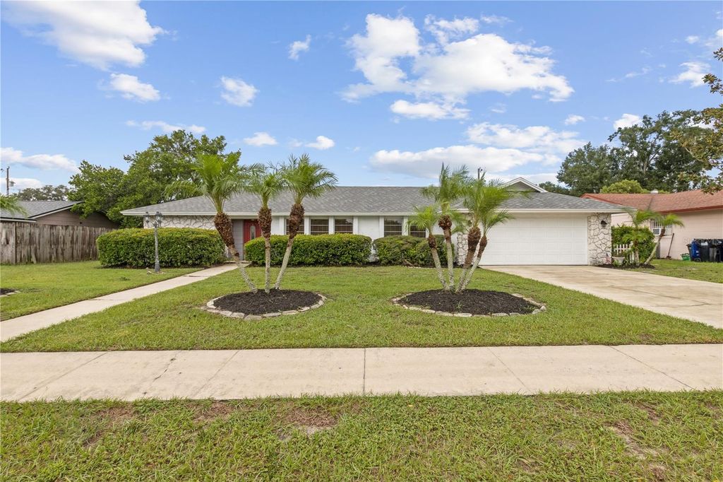 Photo of 3994 Irma Shores Drive, Orlando, FL 32817 (MLS # O6391265)