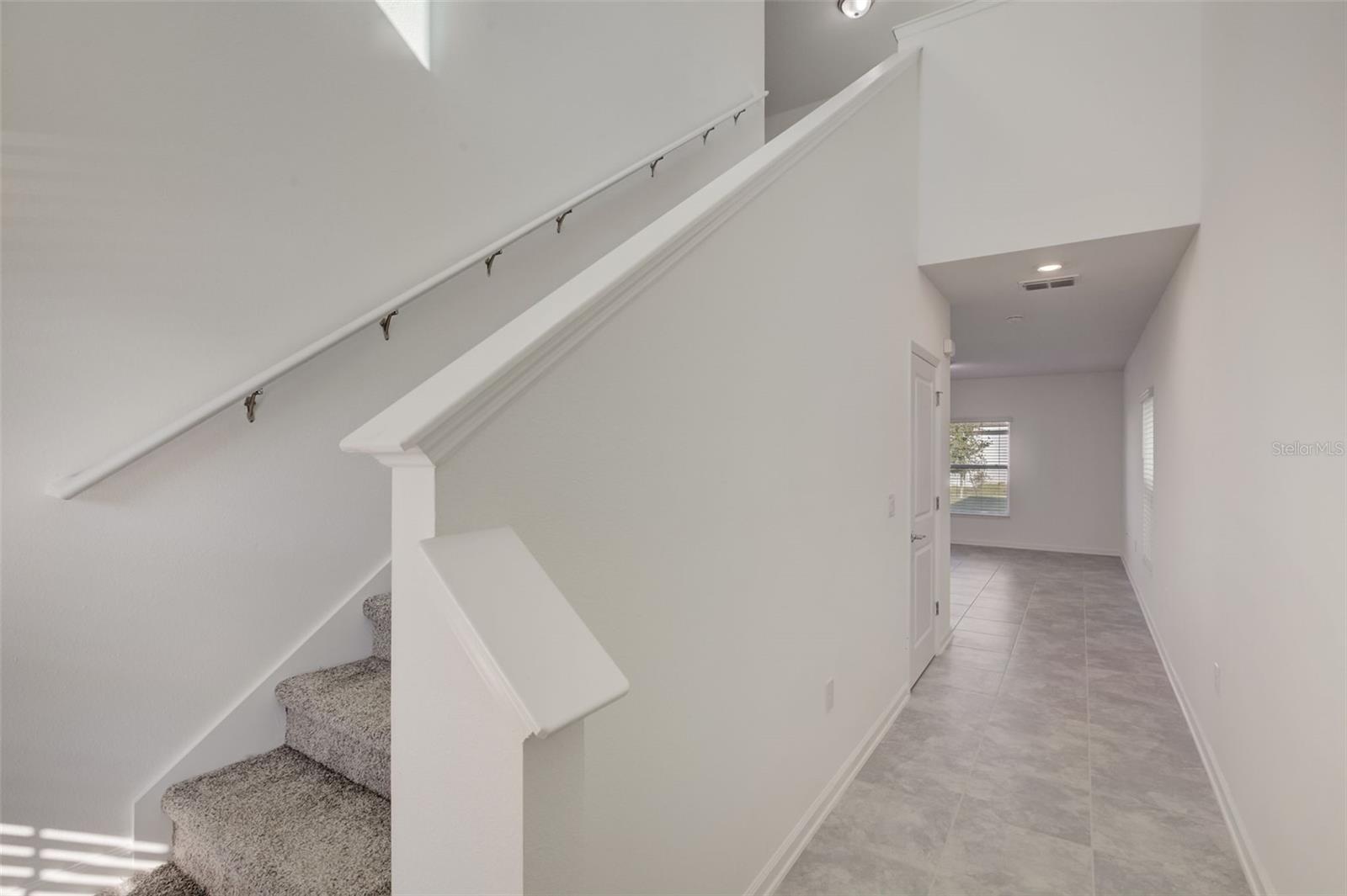 RANCHES/LK MCLEOD I - Residential Lease