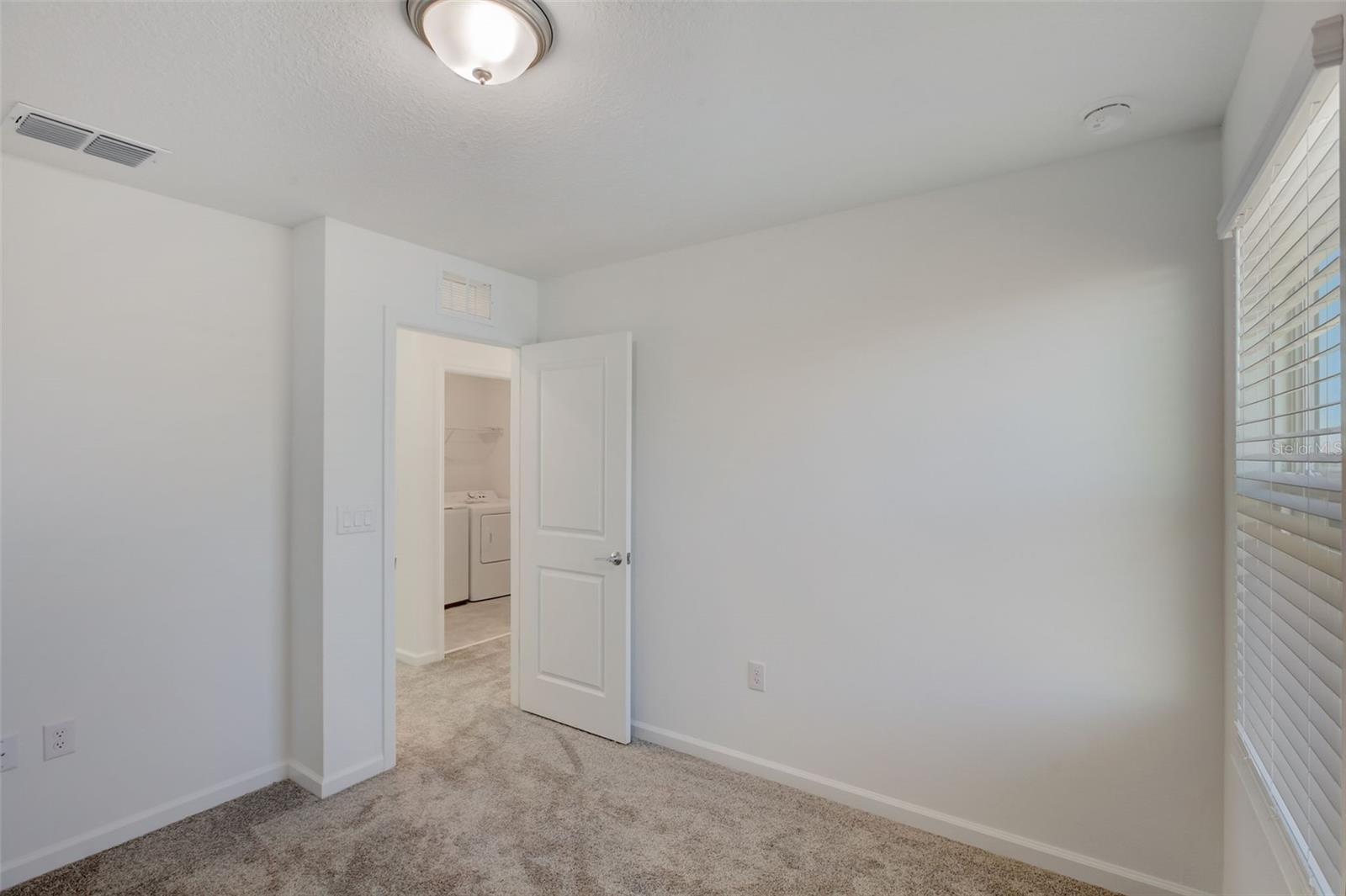 RANCHES/LK MCLEOD I - Residential Lease