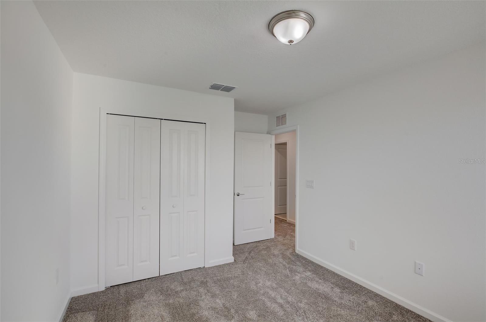RANCHES/LK MCLEOD I - Residential Lease