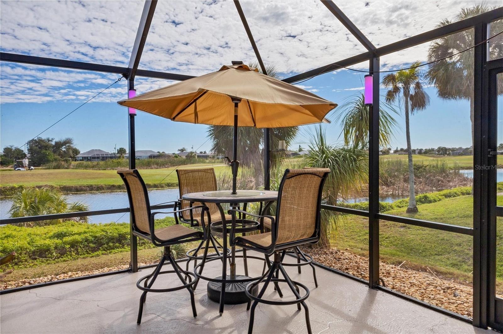 ROTONDA PEBBLE BEACH - Residential